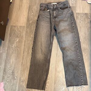 Zara Women’s Straight Leg Jeans in Washed Gray